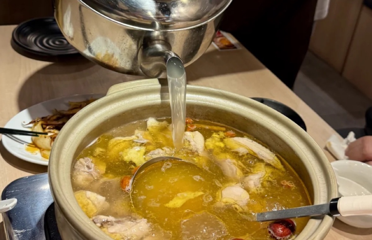 花雕酔鶏鍋 上野店・六本木店
